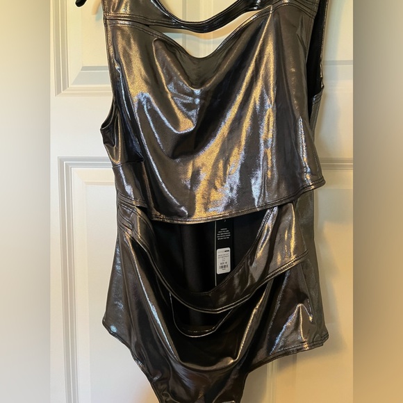 NEW! Fashion Nova Women’s Move On Cur Out Bodysuit - Picture 4 of 6